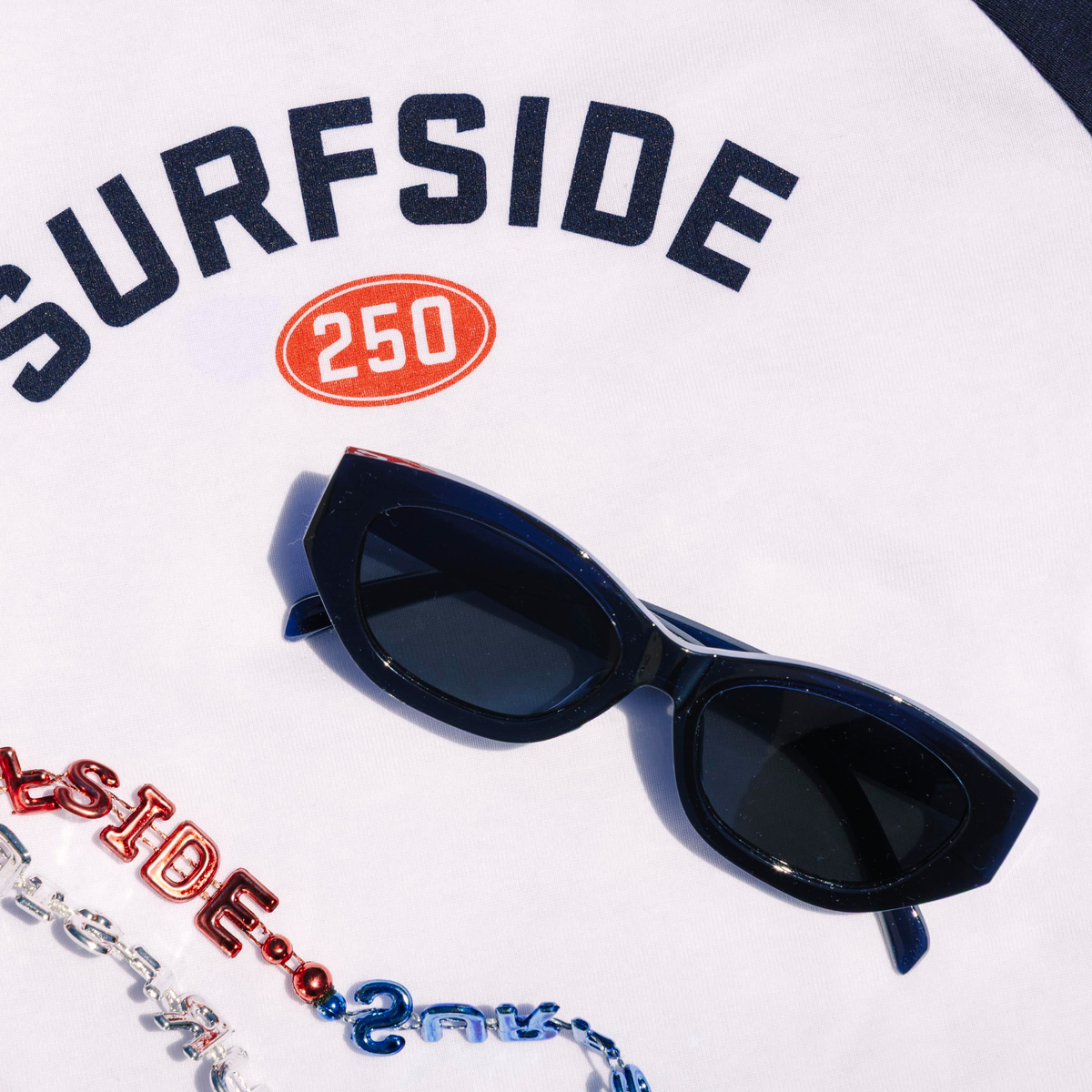 Dark_Blue_Cateye_Sunglasses